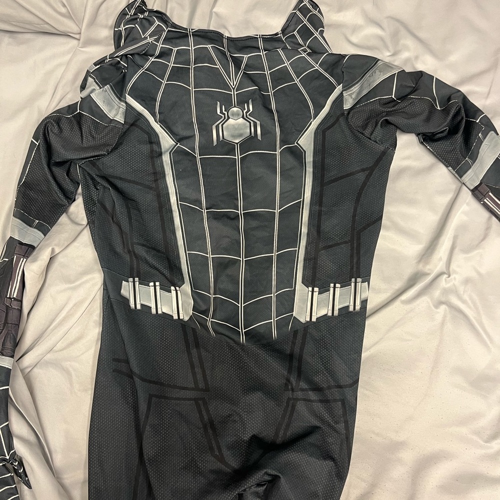 Slim fit spider man costume